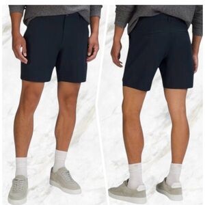 Lululemon men’s commission classic fit shorts 8”Men's Black Shorts size 36